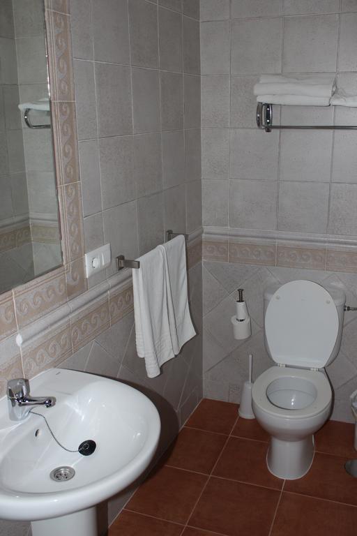 Hostal Jadraza Захара-де-лос-Атунес Экстерьер фото
